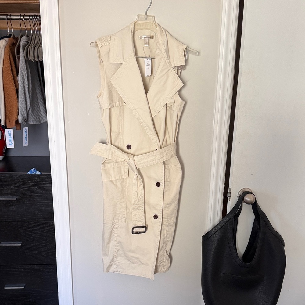 Banana Republic Sleeveless Trench Dress in Cream